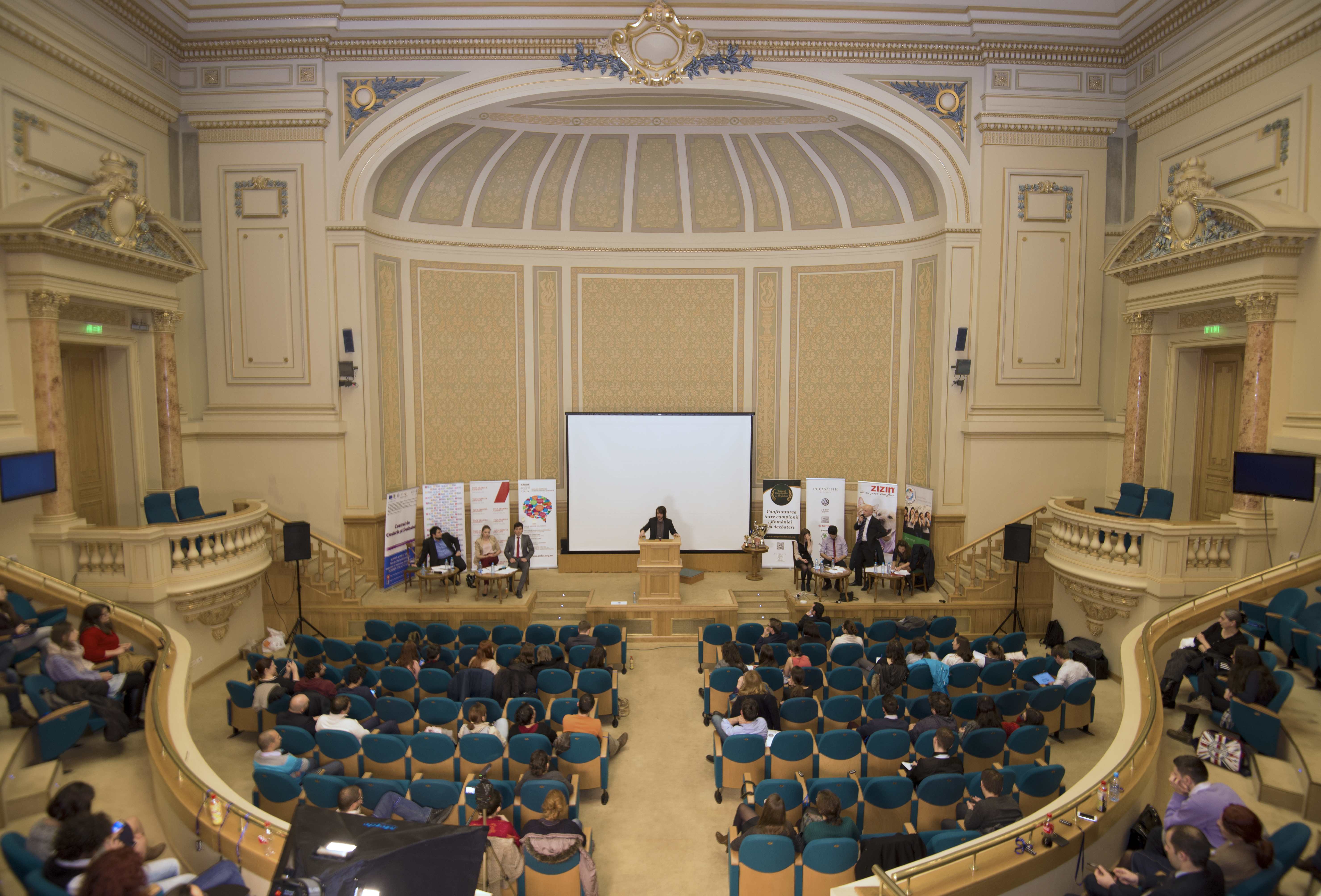 Programul de dezbateri in liceu