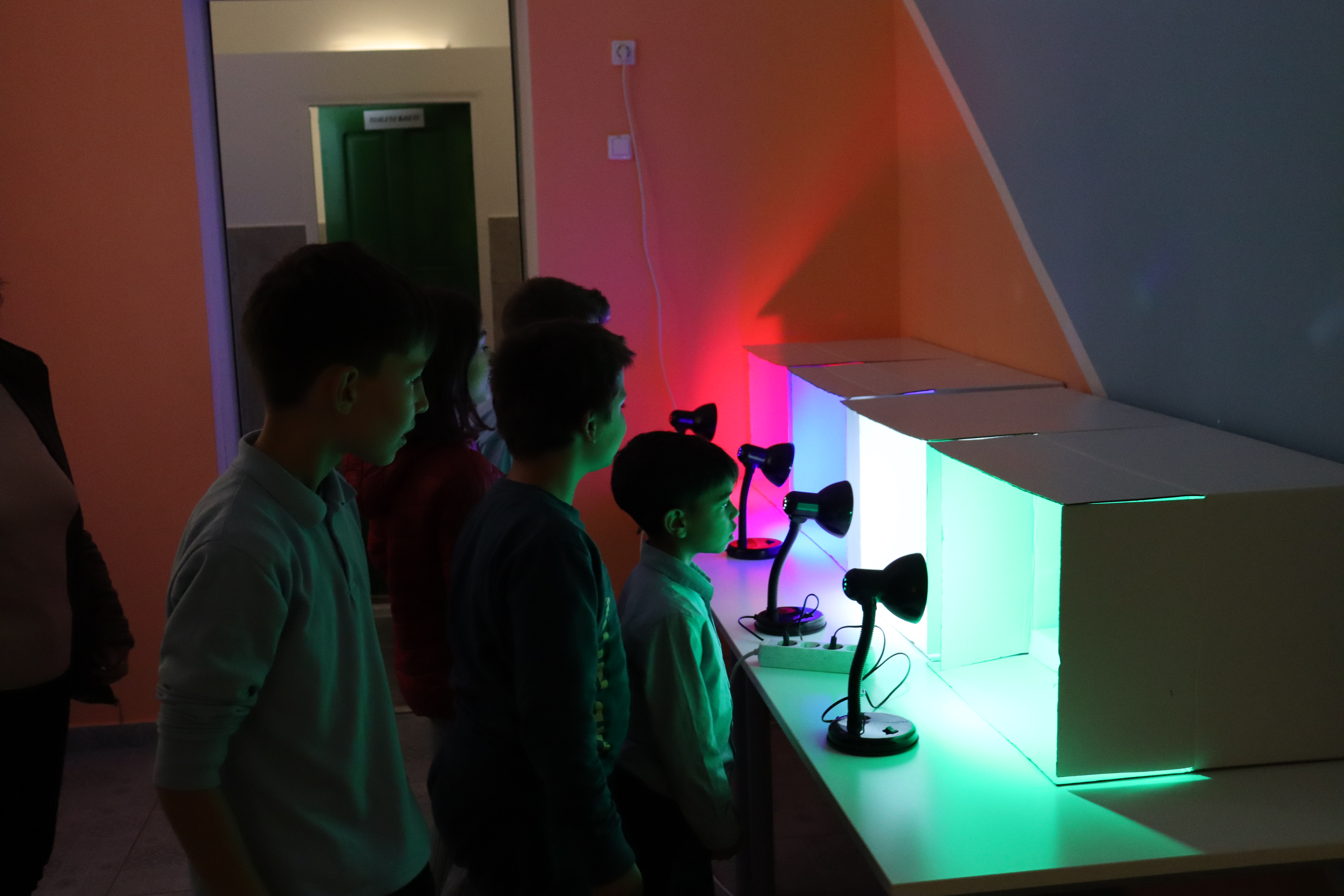Eco Shadow Light