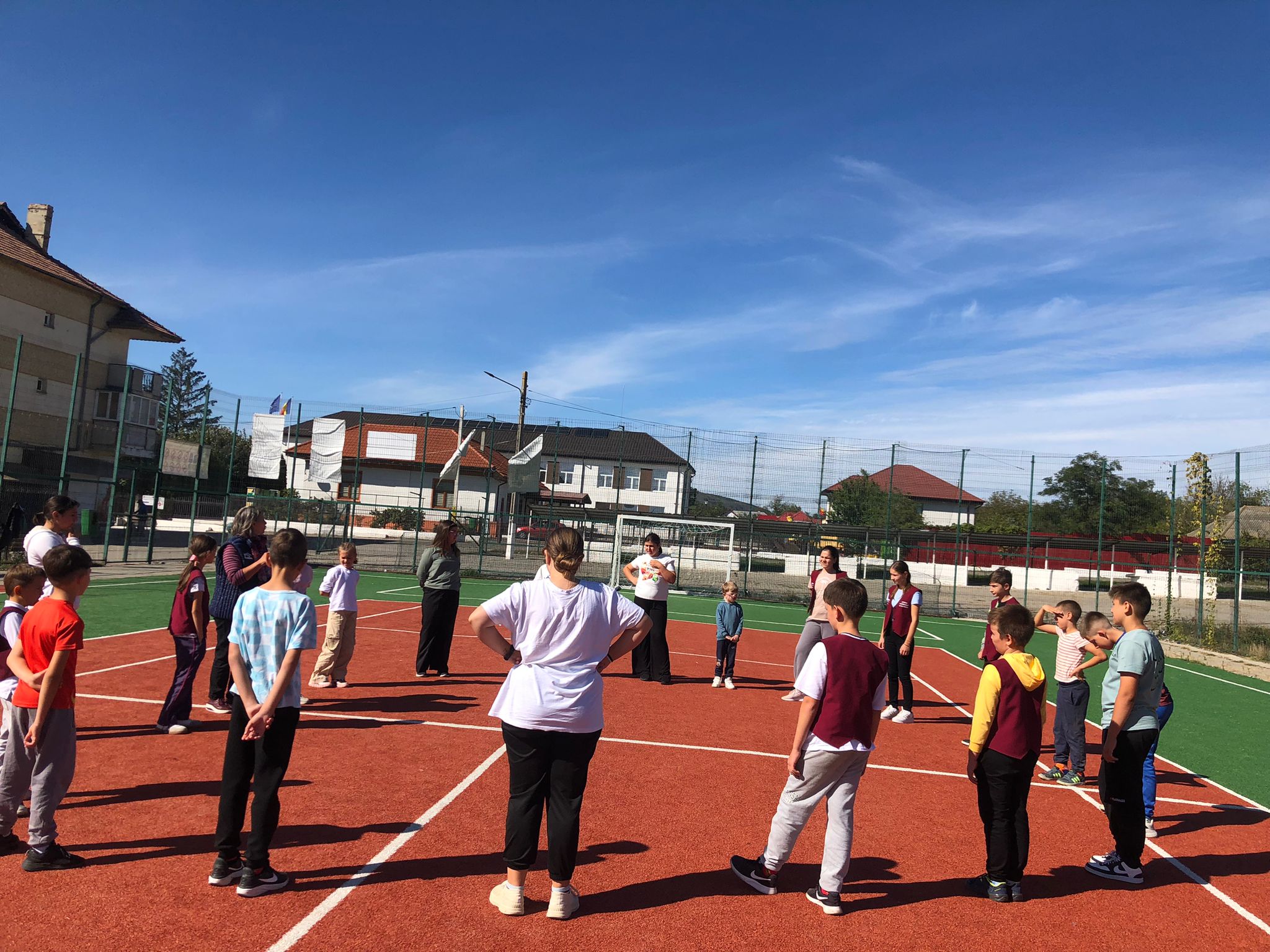 „Devin < OM MARE >  prin Educație și Voluntariat!