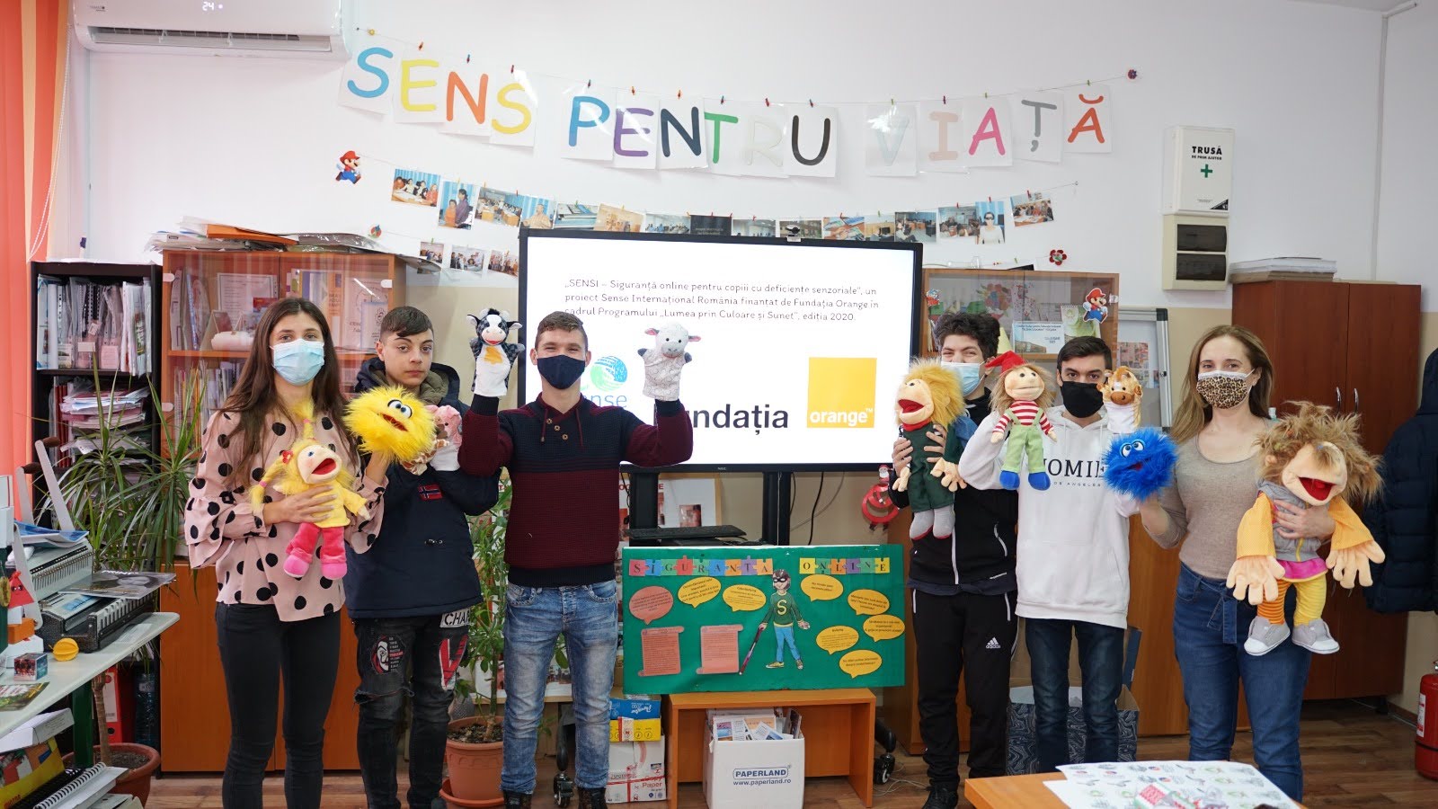 Sensi - siguranță online pentru copii cu deficiențe senzoriale