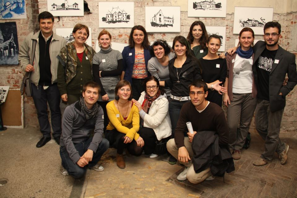 moNUmenteUITATE - platforma de imagini si informatii despre ansamblurile nobiliare extraurbane din Transilvania, Banat, Crisana si Maramures