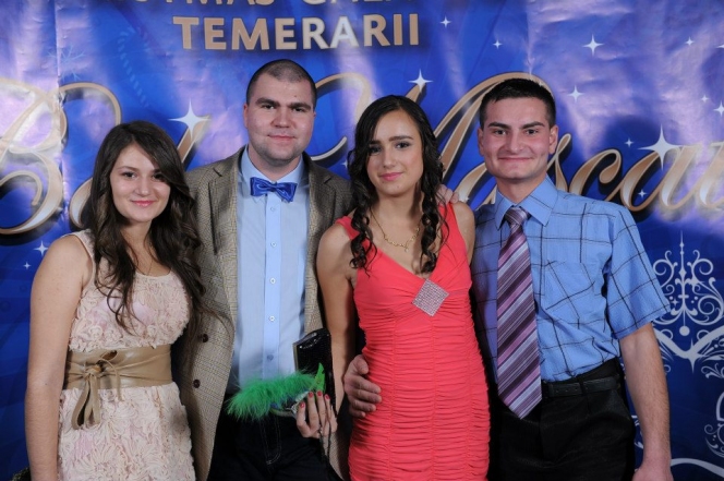 Peste 150 de tineri si adolescenti din Romania, care au supravietuit cancerului, se reunesc la Cluj la ,,Gala de Craciun Temerarii”, editia a-VI-a