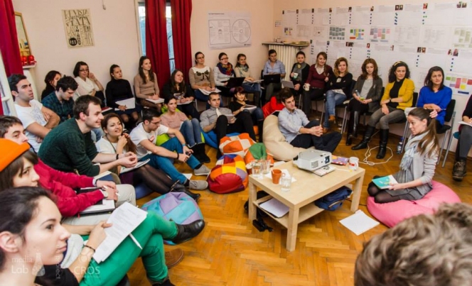 Universitatea Alternativa CROS, cu sprijinul ING Bank, lanseaza un nou model de invatare a antreprenoriatului