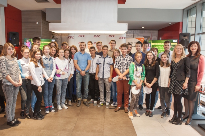 Ofera o Bursa la Liceu, impreuna cu World Vision Romania, KFC si Pizza Hut