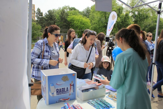 A inceput caravana “Rabla pentru Periuta Ta” 2015