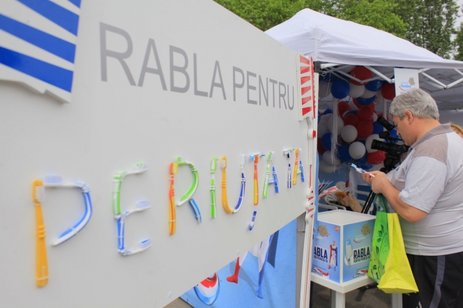 A inceput caravana “Rabla pentru Periuta Ta” 2015