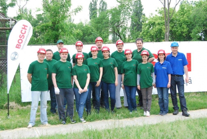 Bosch sprijina misiunea Habitat for Humanity Romania prin donatii in produse si voluntariat