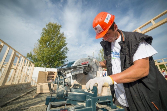 Ziua Mondiala a Locuirii, sarbatorita de Habitat for Humanity Romania prin evenimentul BIG BUILD 2015