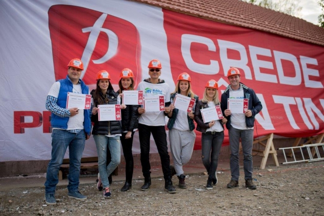 Ziua Mondiala a Locuirii sarbatorita de Habitat for Humanity Romania prin BIG BUILD 2015