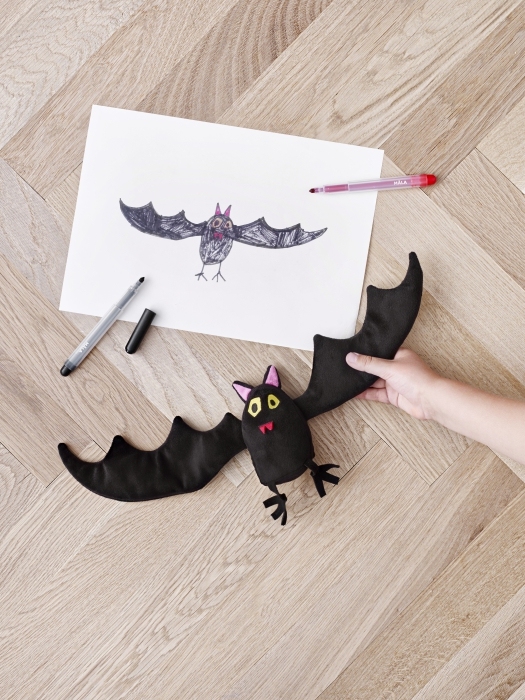 Jucariile de plus create de copii au ajuns in magazinul IKEA pentru a sustine educatia