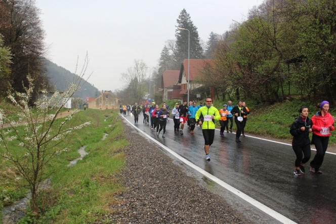 Participa la Semimaratonul Brasov Intersport alaturi de Team HOSPICE