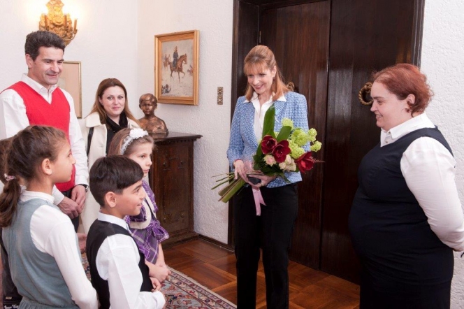 Copiii din CONCORDIA au oferit un martisor Altetei Sale Regale Principesa Maria a Romaniei
