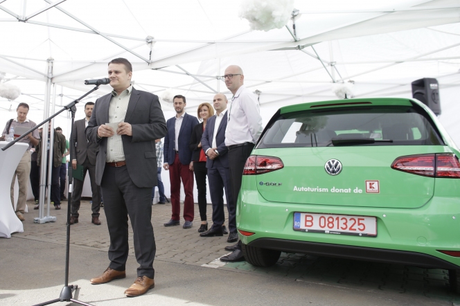 Kaufland si Renovatio au lansat prima retea publica de statii de incarcare rapida pentru masini electrice din Romania