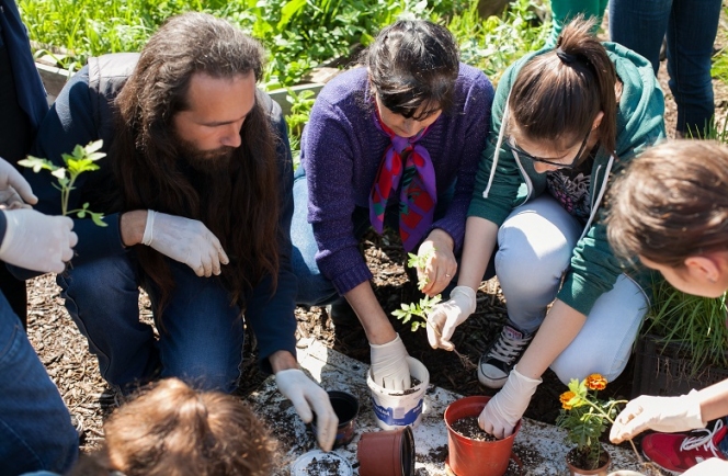 Mega Image împreună cu Fundaţia Comunitară Bucureşti lansează cea de-a patra ediţie a “Fondului Mega Image pentru Comunitate”