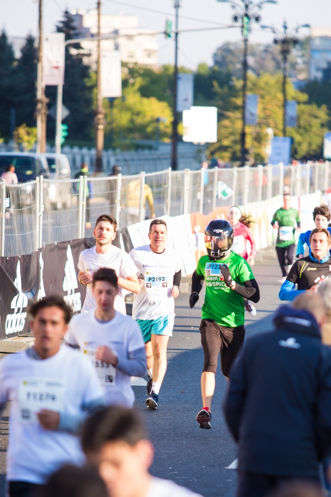 470 de alergători ai Team HOSPICE au participat la Maratonul București pentru a susține îngrijirea paliativă a pacienților cu boli incurabile