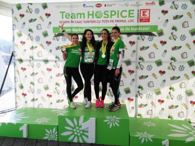 470 de alergători ai Team HOSPICE au participat la Maratonul București pentru a susține îngrijirea paliativă a pacienților cu boli incurabile