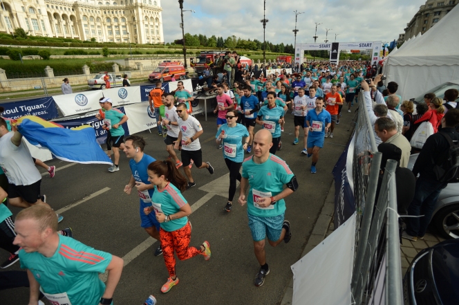 Șeful Cancelariei Prim-ministrului, președintele ANAF și doi secretari de stat au alergat pentru copiii sprijiniți de Hope and Homes for Children la Maratonul București