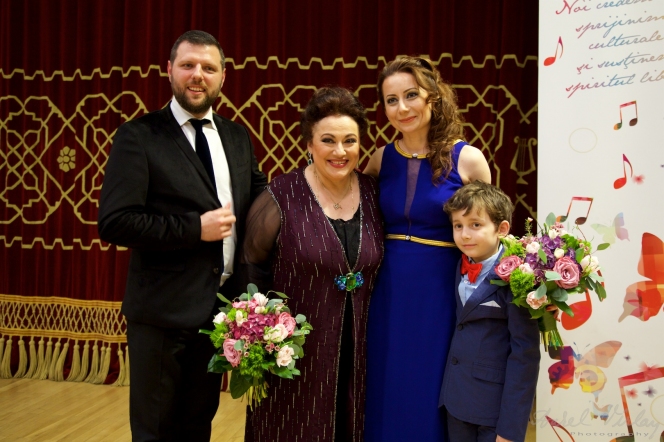 Soprana Leontina Văduva își dăruiește ziua de naștere copiilor cu autism