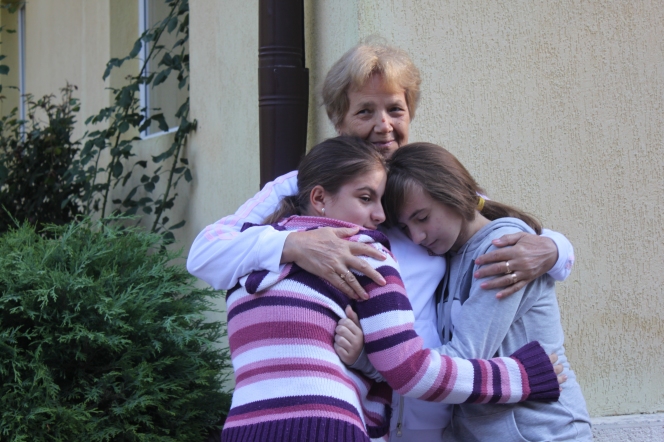 Generaţii – un proiect în sprijinul copiilor şi vârstnicilor, dezvoltat de Fundaţia Principesa Margareta a României