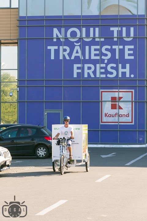 ViitorPlus și Kaufland România extind infrastructura de reciclare gratuită a hârtiei la o rețea de 300 de scări de bloc din Capitală