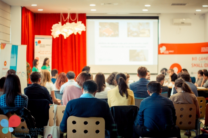 IziBAC, Smiles for the future și Teen Tank, câștigătorii Social Impact Award România 2017