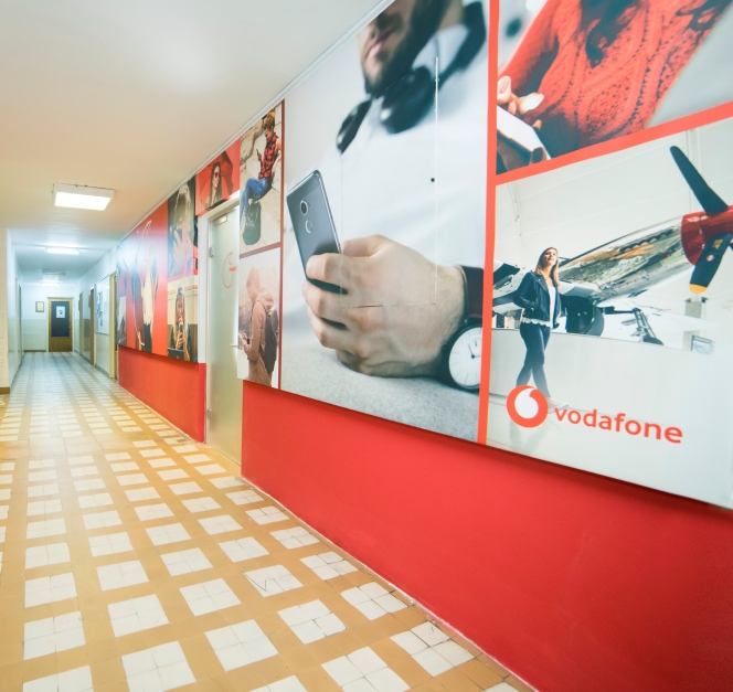 Vodafone România și ASE București inaugurează noul laborator de informatică din clădirea „Virgil Madgearu”