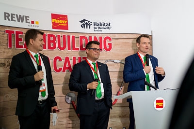 Comunitățile din Bacău sprijinite de PENNY Market și Habitat for Humanity România