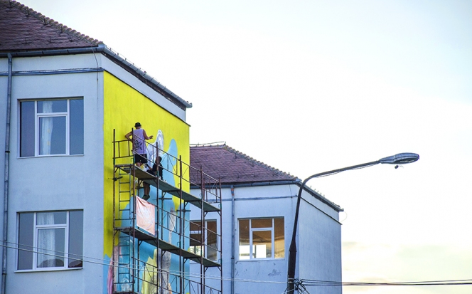 Noi lucrări de artă pe străzile Sibiului // Ce artişti vor picta zidurile la SISAF 2018