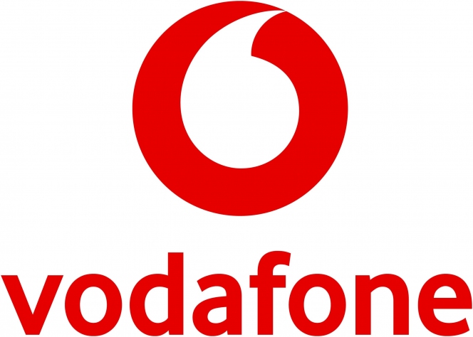 40 de eleve de liceu învață programare la Vodafone România, prin programul Girls in STEM