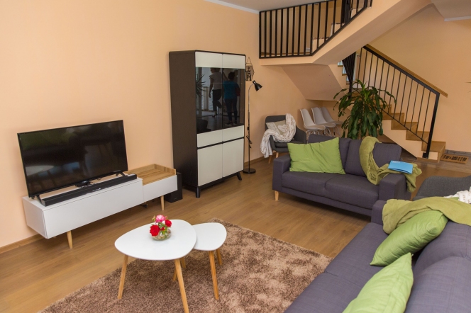 Hope and Homes for Children și DGASPC Bistrița au inaugurat trei case de tip familial în Năsăud și Bistrița