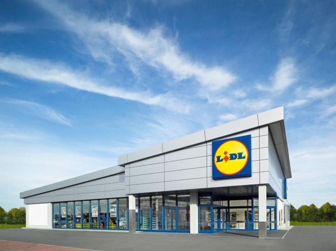 LIDL elimină din sortiment articolele de unică folosință din plastic până la sfârșitul anului 2019