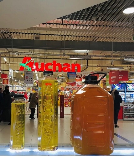 Hipermarketurile Auchan au colectat 10.000 de litri de ulei alimentar uzat în 5 săptămâni