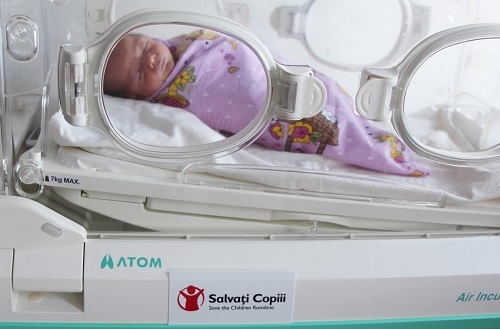 Salvați Copiii trage un semnal de alarmă: Rata mortalității infantile e de cinci ori mai mare în Tulcea decât în București. Ce cauzează clivajul