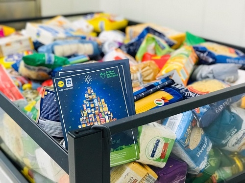 Clienții Lidl din patru orașe au donat 16,7 tone de alimente pentru persoanele defavorizate