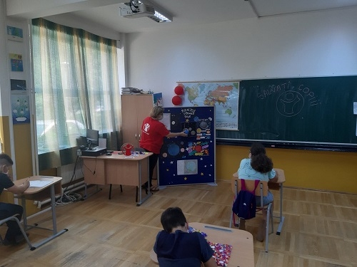 Salvați Copiii România începe un program amplu de educație remedială, pentru copiii al căror acces la educație a fost suspendat pe perioada carantinei