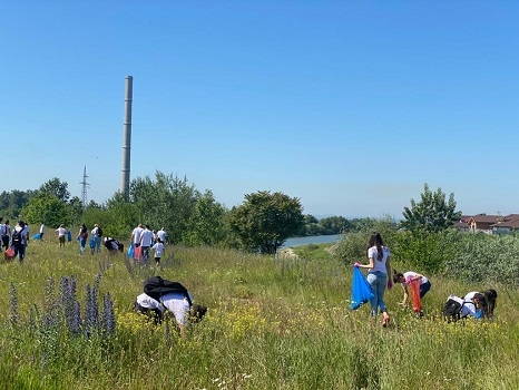 Shopping City Târgu Jiu a sărbătorit Ziua Mediului printr-o acțiune locală de ecologizare