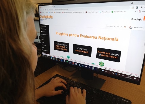 Digitaliada susține elevii în pregătirea pentru Evaluarea Națională printr-o nouă secțiune în platformă și ghiduri pentru limba română