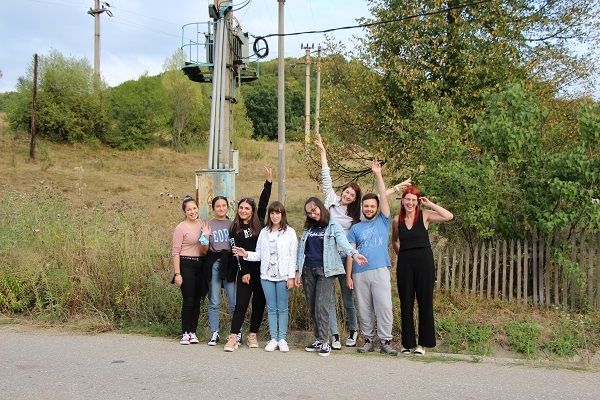 De ce aleg să plece tinerii din satele Geoparcului Platoul Mehedinți