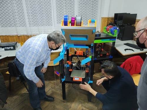 Start pentru cursurile de modelare și imprimare 3D în centrul Solidarity FabLab din Târgu Ocna