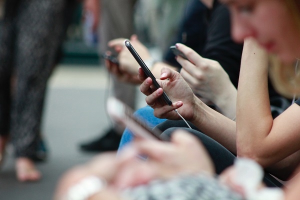 Vodafone anunță un plan de economie circulară pentru prelungirea duratei de viață a telefoanelor, reutilizare și reciclare