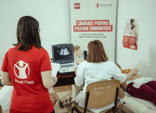 Aproape 45% dintre fetele sub 15 ani devenite mame în statele UE provin din România  (topul județelor)