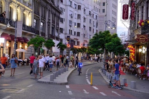 „Străzi Deschise” aniversează Bucureștiul cu zeci de evenimente pe Calea Victoriei și Cheiul Dâmboviței