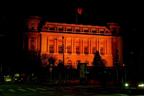 De Ziua Mondială a Luptei împotriva Cancerului, 43 de obiective importante din București și șapte orașe din România vor fi luminate în culoarea portocalie