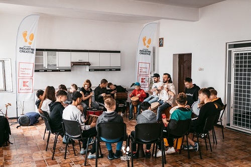 Proiectul educațional #PREƧENT ia amploare în 5 județe din România