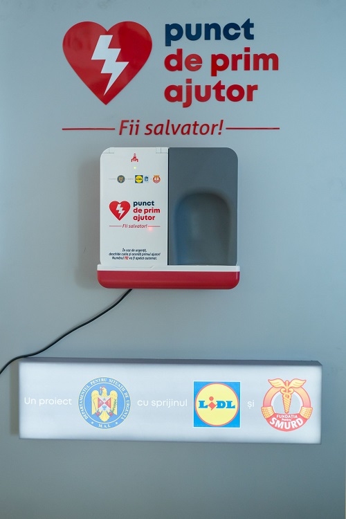 Departamentul pentru Situații de Urgență, împreună cu Lidl România și Fundația pentru SMURD au instalat peste 50 de defibrilatoare automate în magazine Lidl și spații publice din București și județul Ilfov