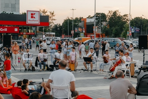 Expediția muzicală „La La Play”trece Prutul și ajunge în sud-estul României