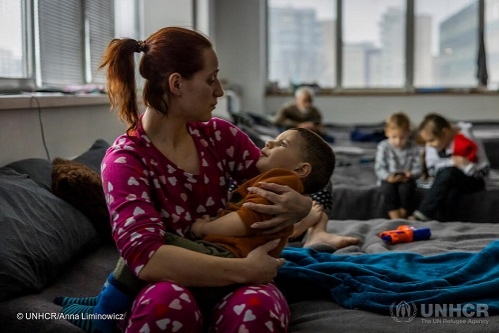 UNHCR face apel la acțiuni colective. Raportul anual arată că numărul strămutărilor forțate atinge un nou record în 2022