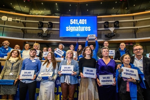 Peste 540.000 de cetățeni ai Uniunii Europene semnează o petiție în favoarea legislației propuse pentru prevenirea și combaterea abuzului sexual asupra copiilor