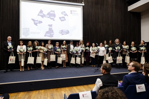 Teach for Romania anunță cei 7 câștigători din cadrul Galei Profesorul Anului din mediul rural, ediția 2024