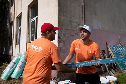 OMNIASIG continuă să susțină educația și comunitățile defavorizate, printr-o nouă ediție a campaniei „OMNIASIG pentru MAI BINE”